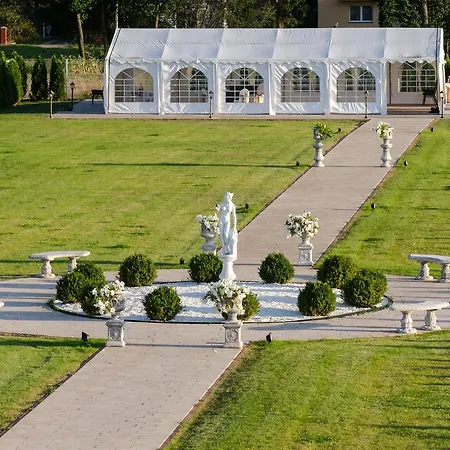 Rezydencja Radosny Dwor 3* Stobno Siodme