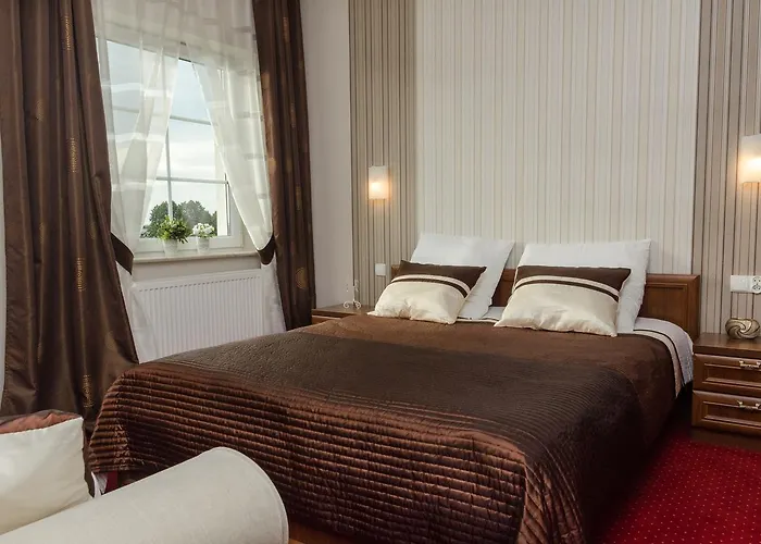 Rezydencja Radosny Dwor 3* Stobno Siodme