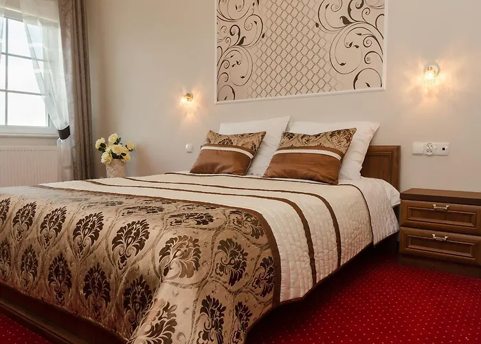 Hotel Rezydencja Radosny Dwor 3*