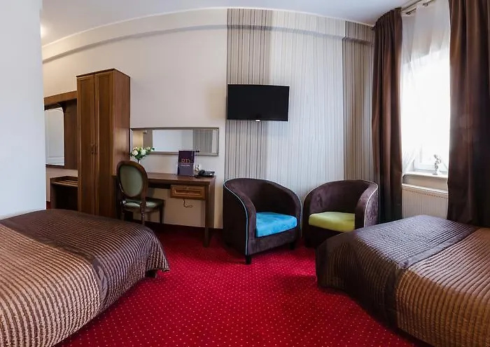 Hotel Rezydencja Radosny Dwor 3*